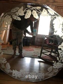 Beautiful Vintage large Roses etched beveled mirror Good Condition