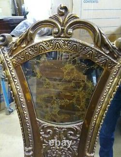 Union City Mirror & Table Co. Large Gold Decorative Wall Mirror